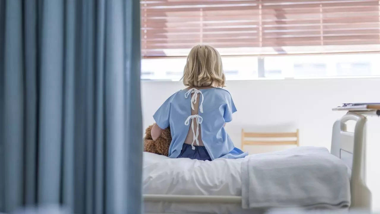 10-year-old girl dies after she couldn’t ‘feel her legs and feet’ post developing severe flu complications; here’s what happened