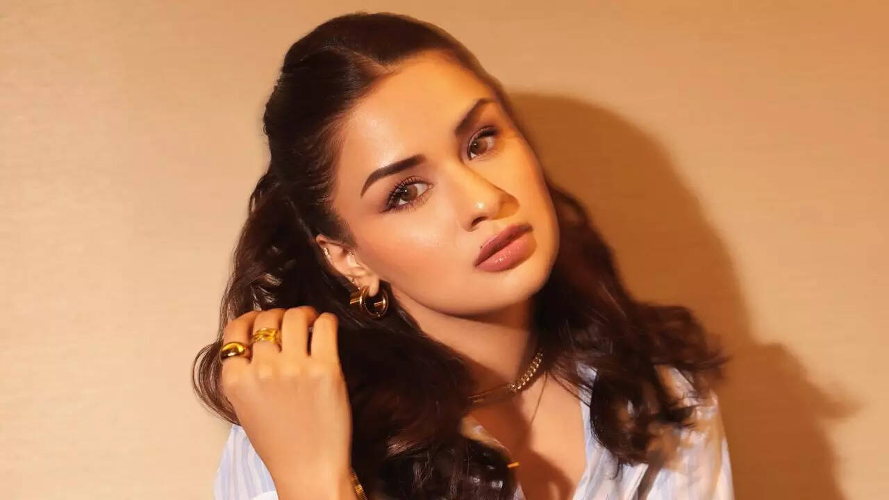 Avneet on being inappropriately touched on set at 8