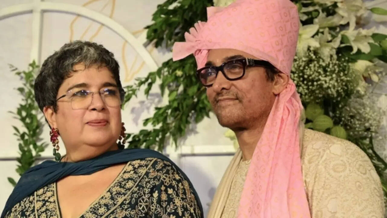 Netizens react to Aamir's depression post divorce with Reena