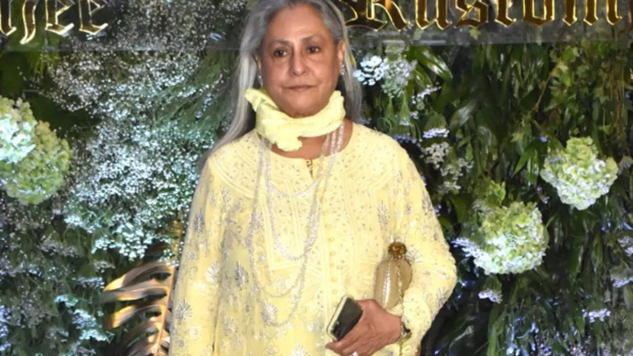 Jaya questions 'freedom of speech' amid Kamra controversy