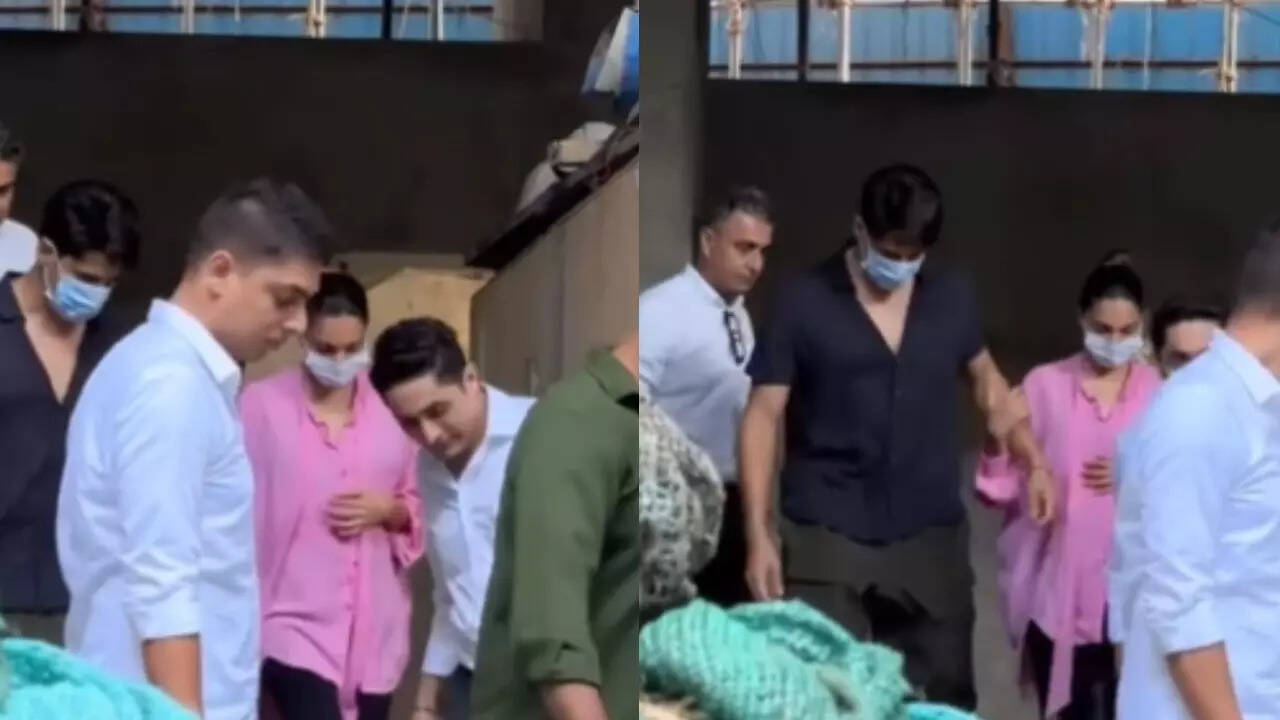 Kiara Advani flaunts her baby bump as she is spotted with Sidharth Malhotra and Gauri Khan for house-hunting