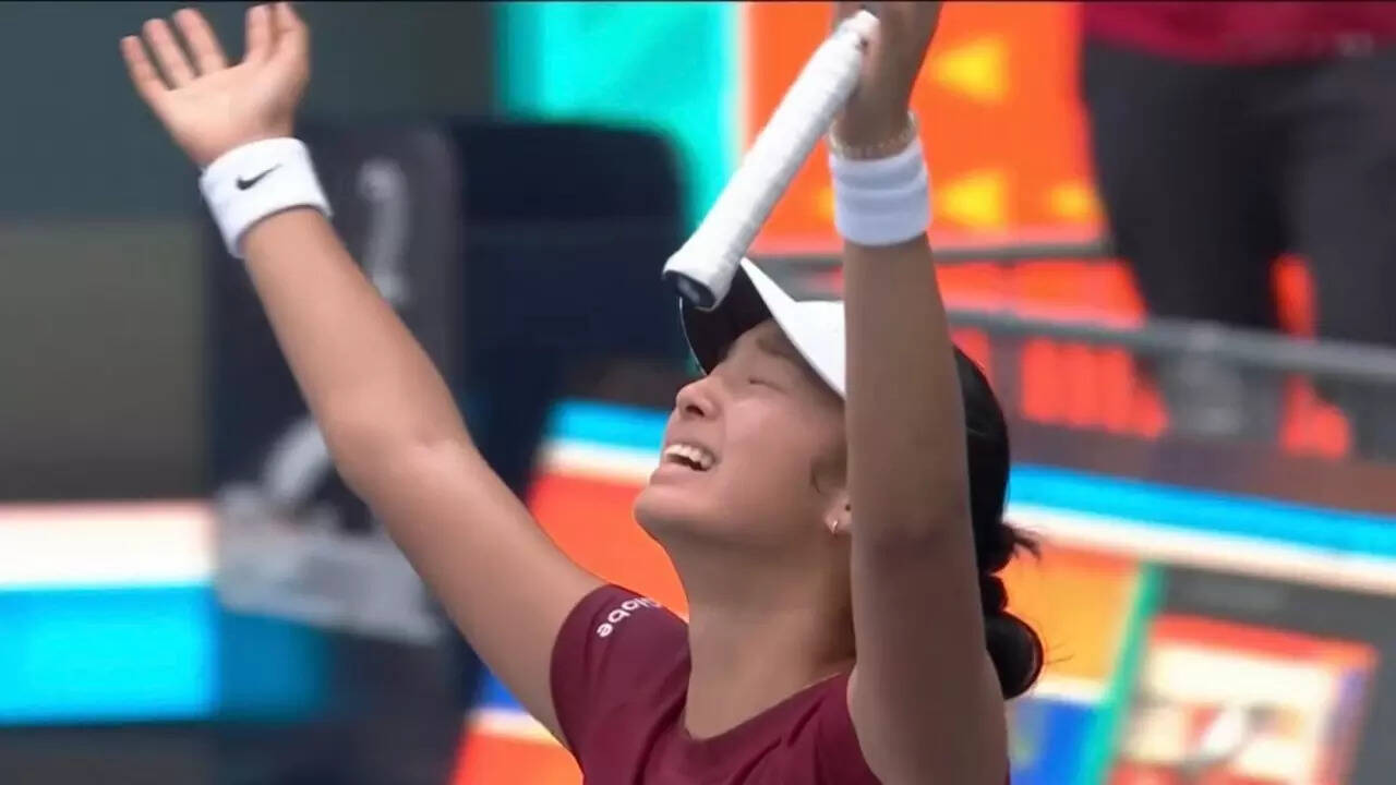 Filipina Alexandra Eala beats third major champion without drama