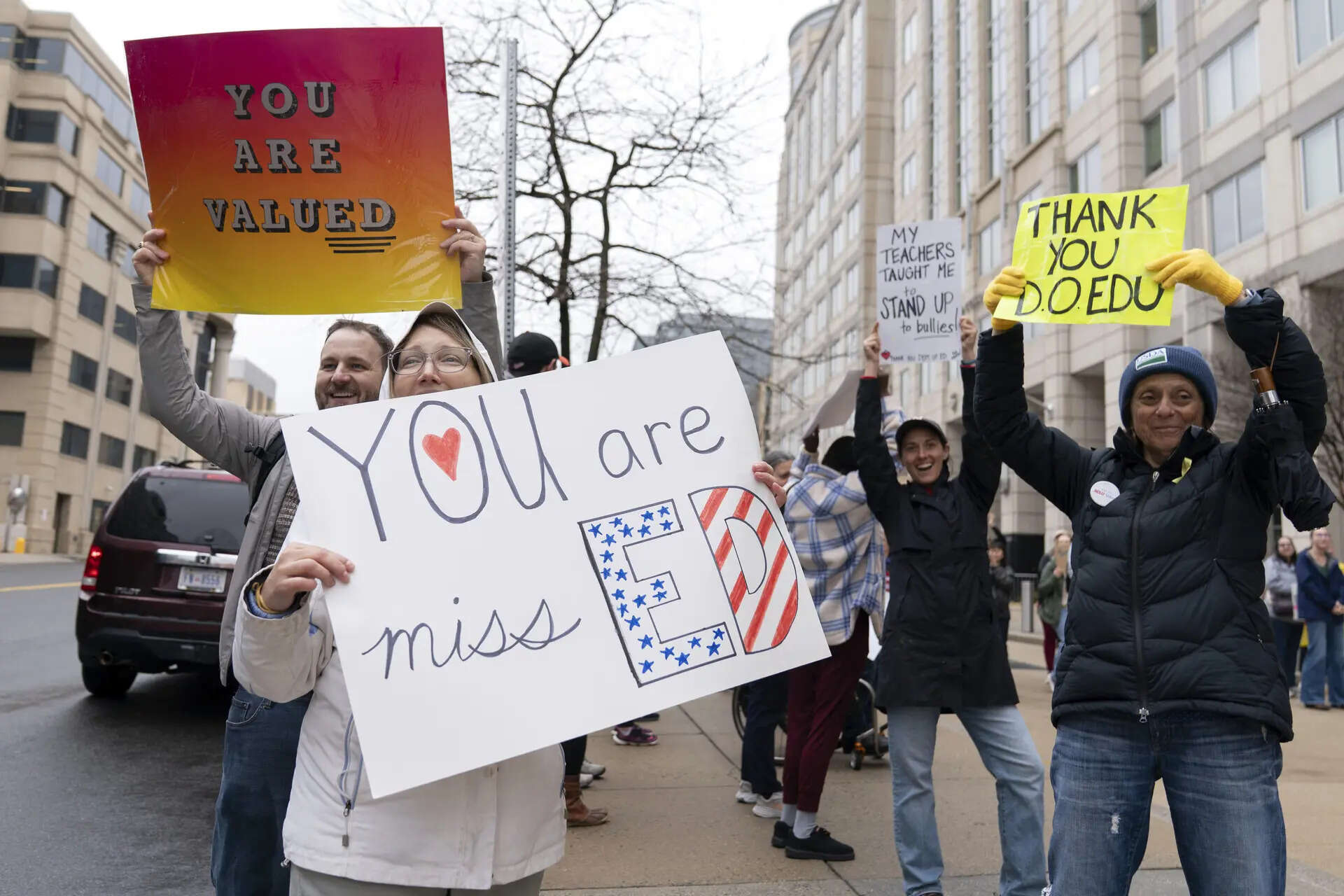 US education crisis? 50% of voters reject Trump's plan to eliminate the Department of Education