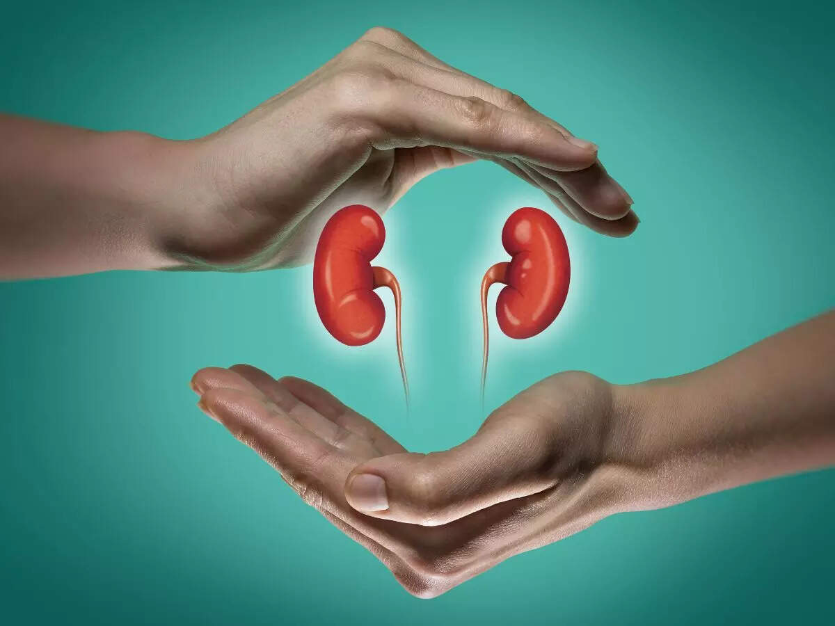 Who is at risk of kidney problems?