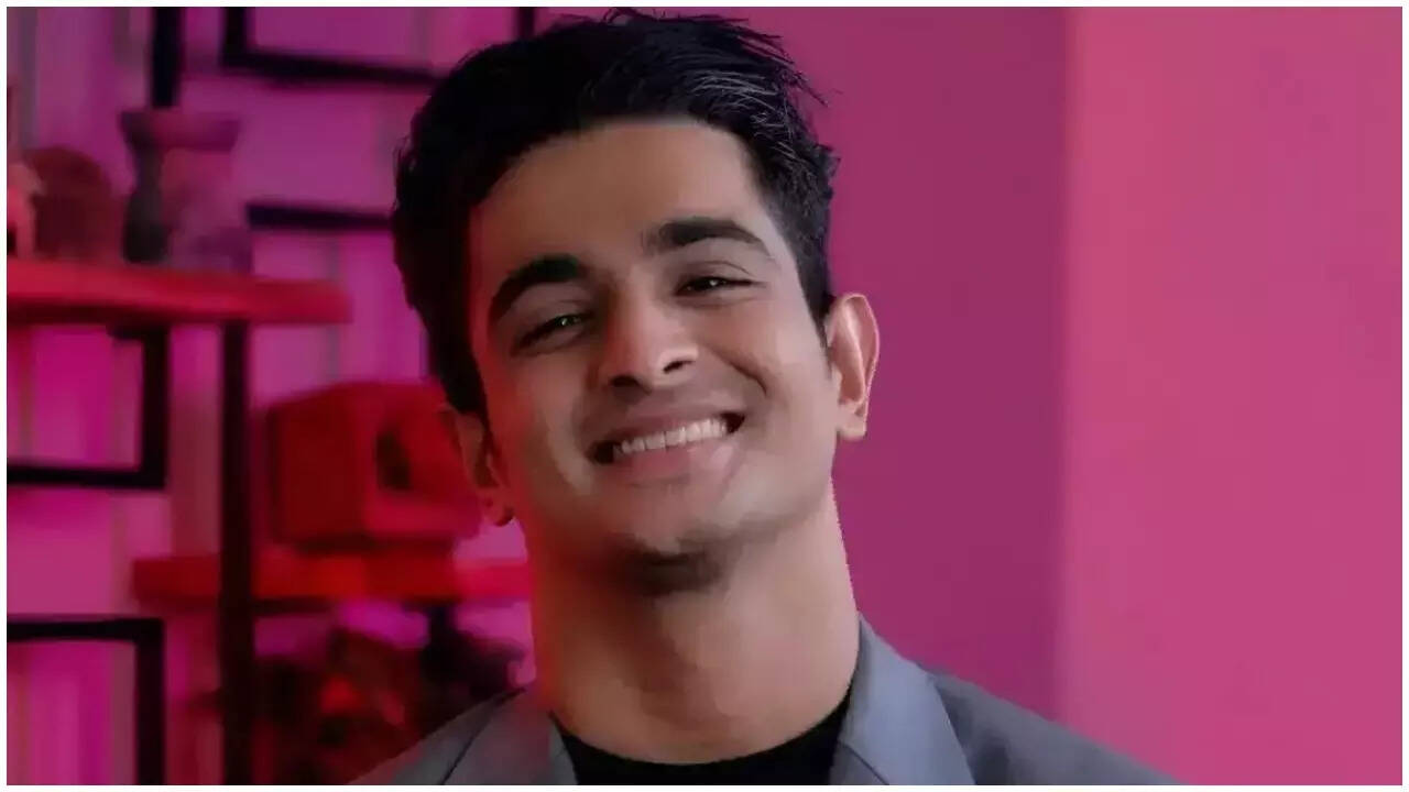 Ranveer apologizes in his first video after controversy