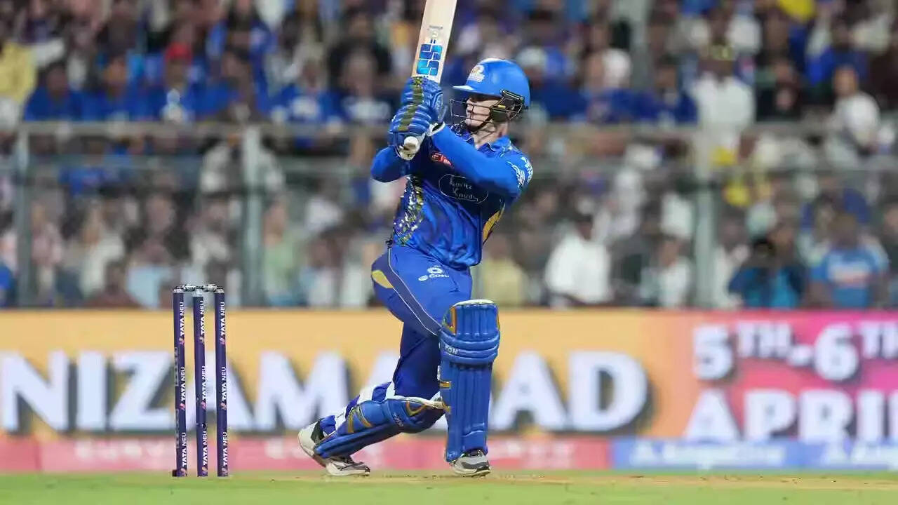 IPL LIVE: Trent Boult strikes, removes Sunil Narine for a duck