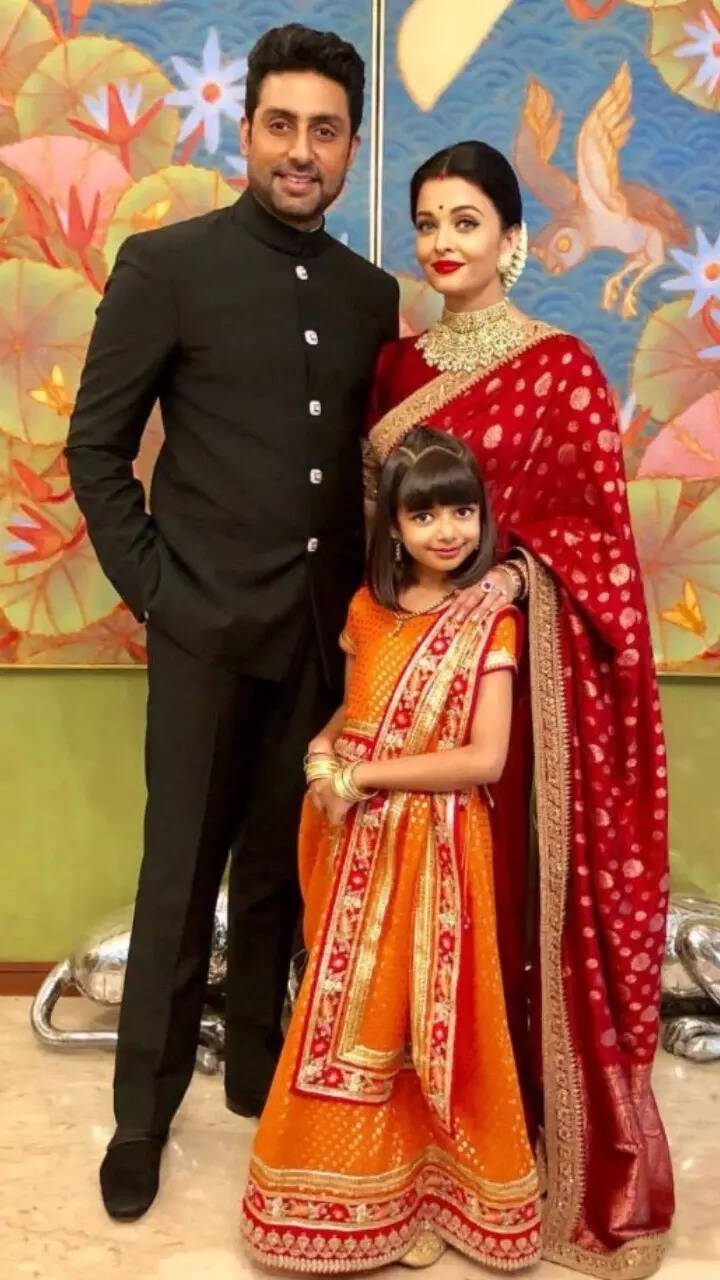 Abhishek- Aishwarya's Perfect Family Moments