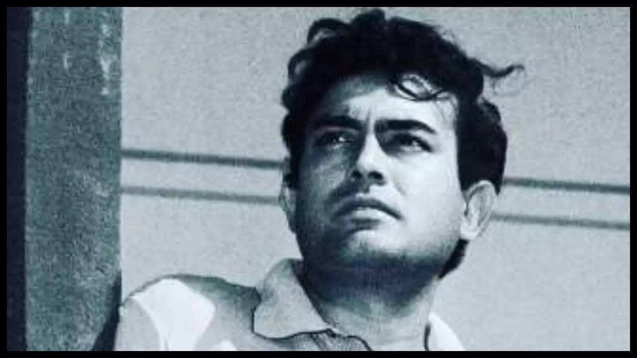 Sanjeev Kumar had rented a flat to eat non-vegetarian food?
