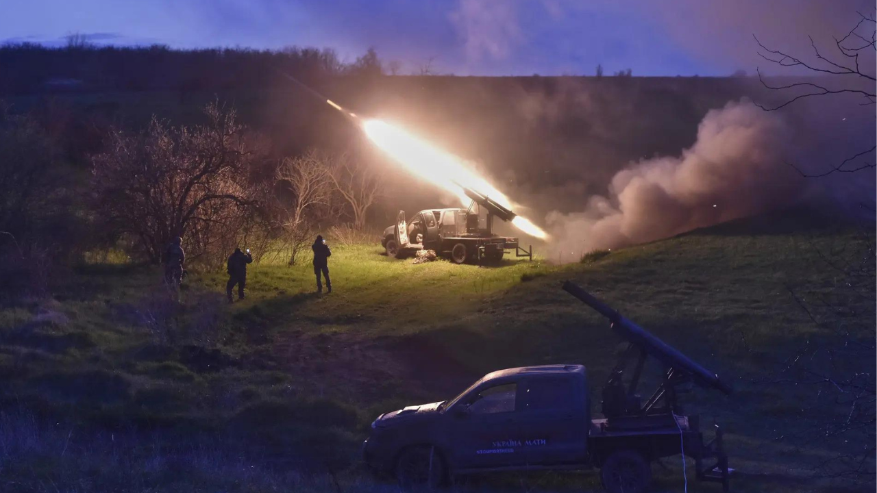 Beijing slams Chinese recruits fighting for Russia