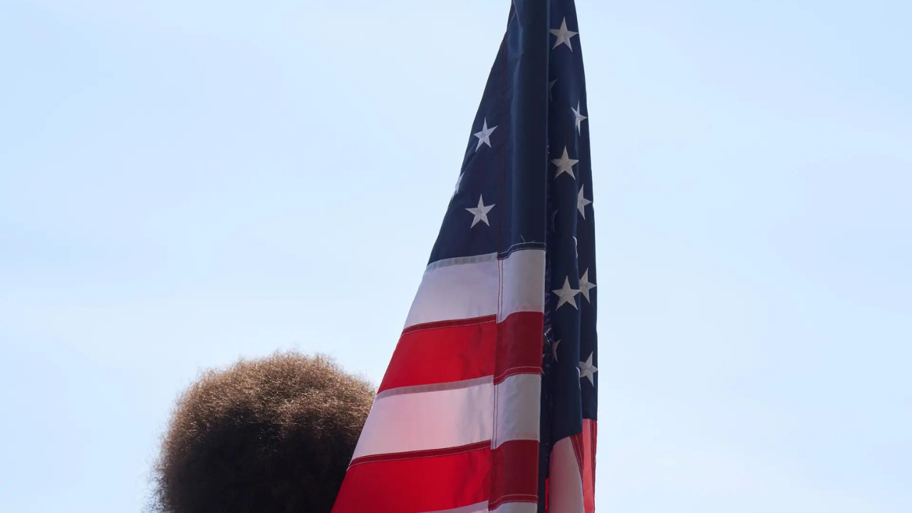 Bernie Sanders fights apathy on American left