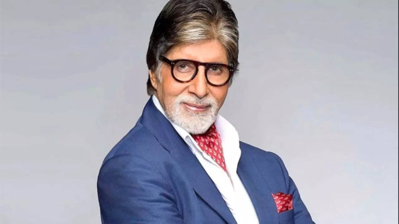 Big B asks fans how to grow followers, they say, 'Rekha ji ke sath selfie'