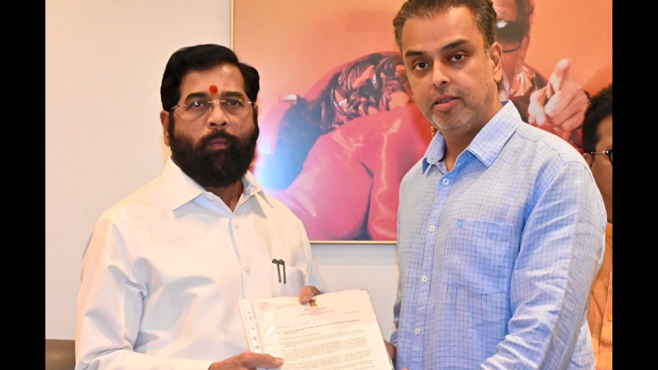 Opposition to Colaba jetty grows louder; MP Milind Deora meets Eknath Shinde