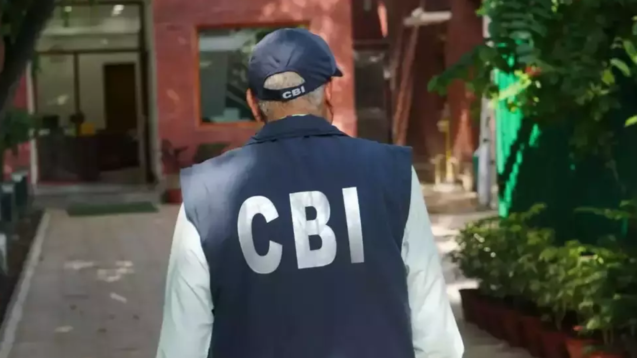 CBI arrests two in online trading scam