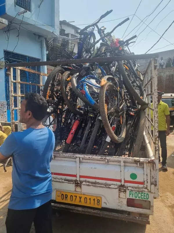 Serial bicycle thief arrested, 40 cycles recovered