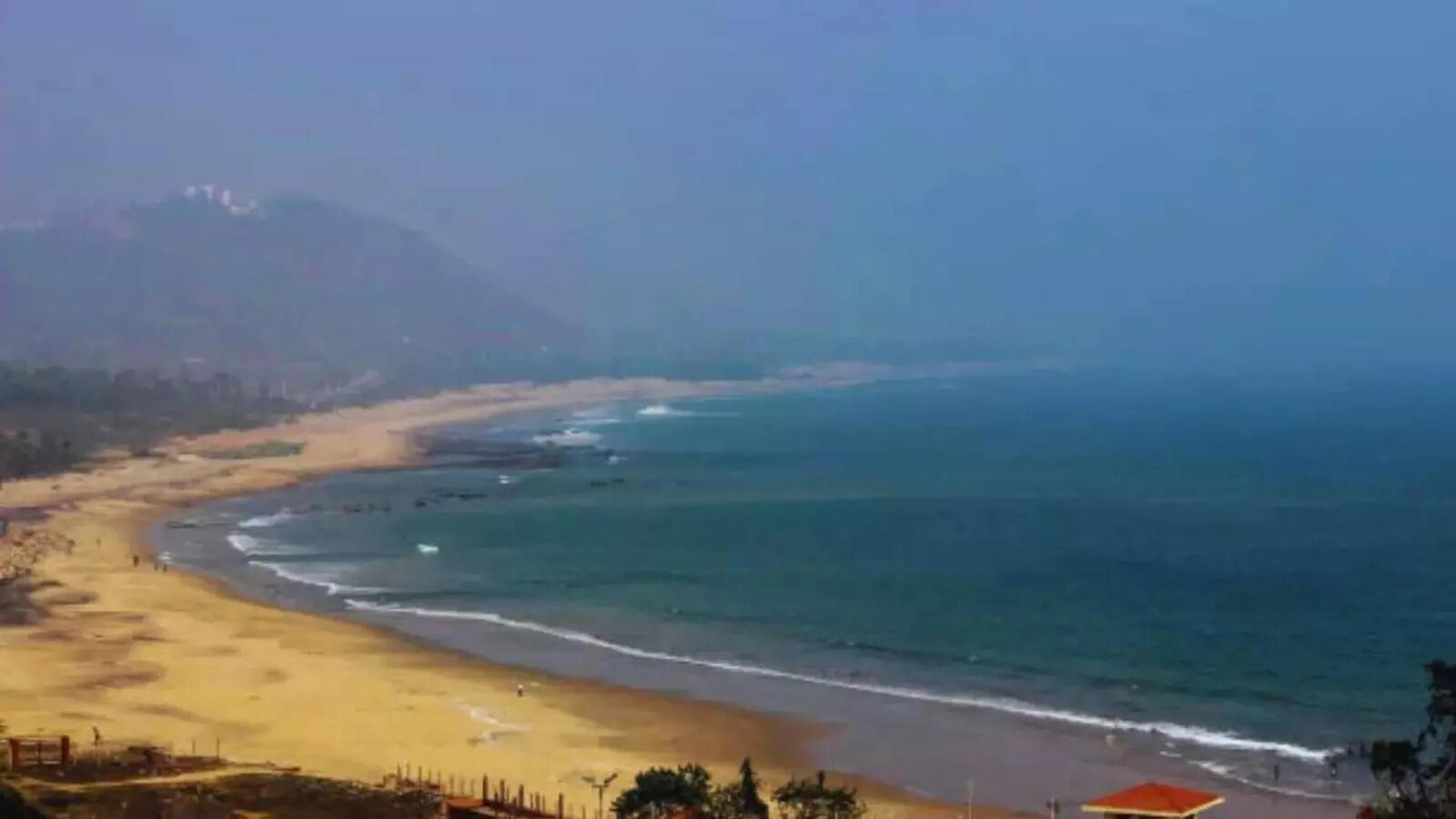 Two kayakers among eight rescued over last weekend