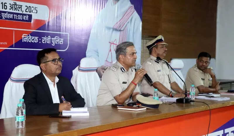 Cops hold grievance redressal prog in state, 2k complaints addressed