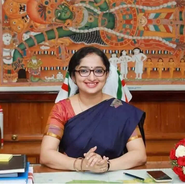 Sabarinathan cites ‘lapse in judgment’ by Divya