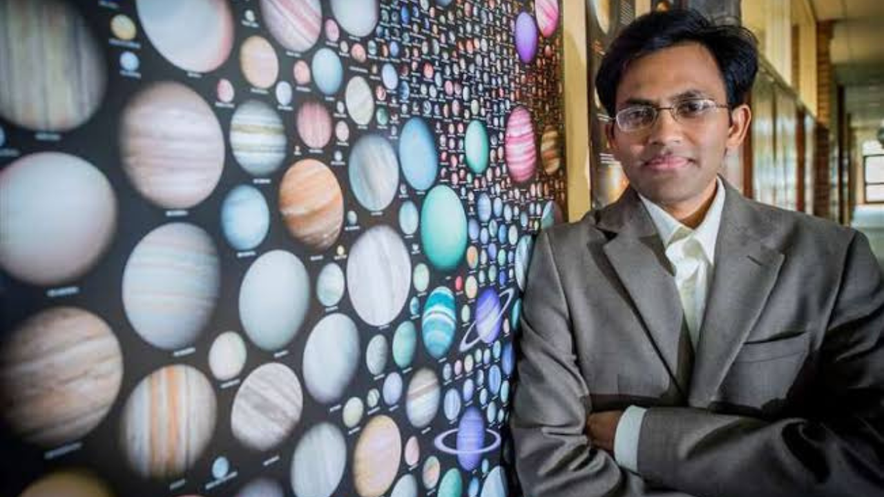 ​Who is Indian-origin Dr Nikku Madhusudhan, the scientist who found evidence of life 120 light-years away from Earth