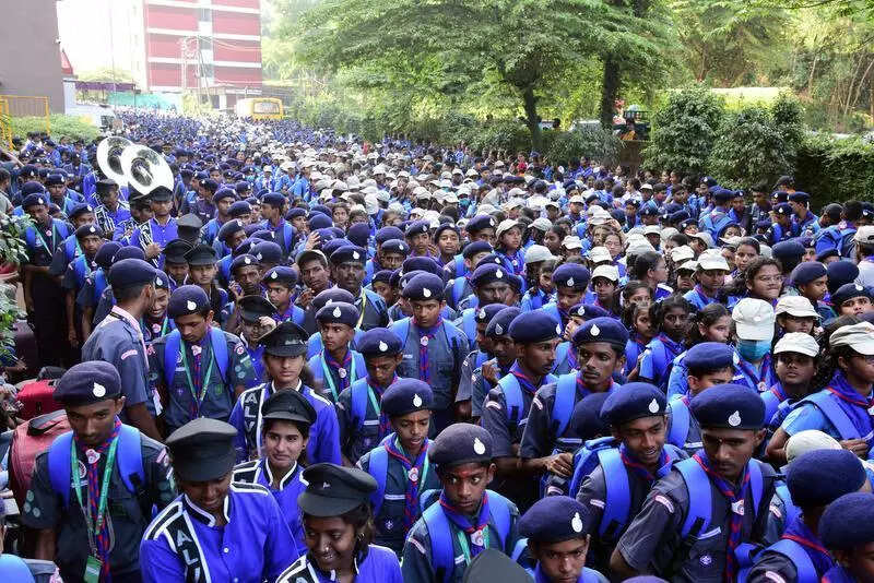 ‘Take part in govt school events, put pics on social media’