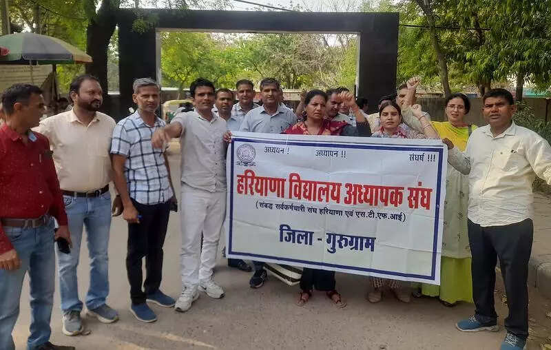 Haryana teachers unite in protest against online diary system