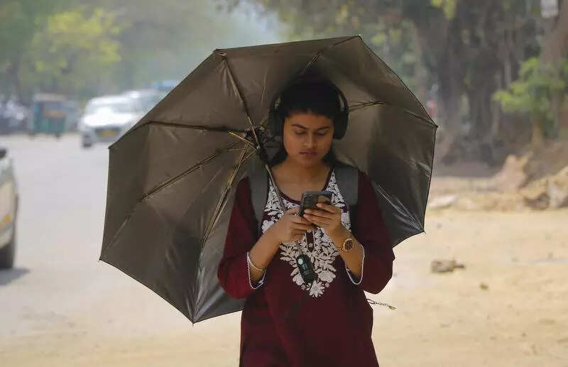 IMD issues orange alert for Haryana amid rising temperatures and thunderstorm warning