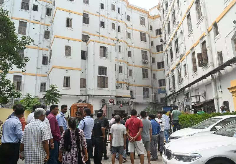 Residents, nearby traders bring up safety concerns