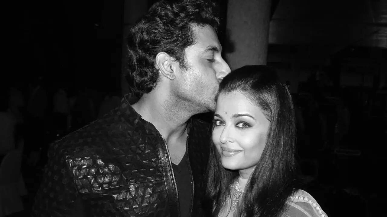 Abhishek’s forehead kiss to Aishwarya painted the town red