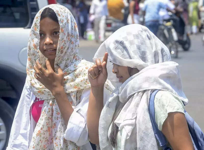 Jharkhand experiences sudden rise in temperature after stormy weather