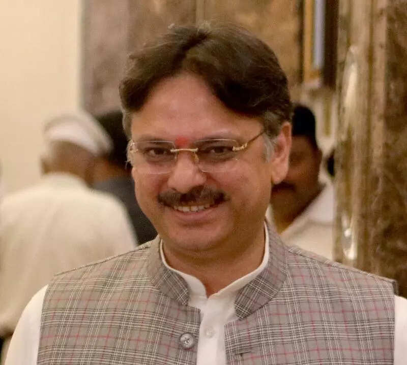 Rajeshwar Singh bats for ONOE