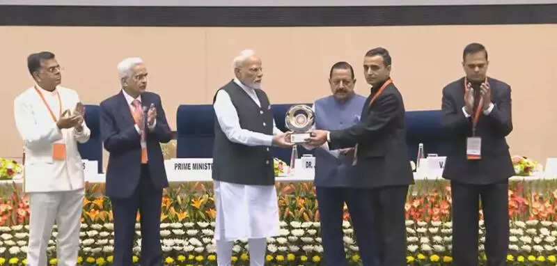 State wins PM’s award for AI attendance app