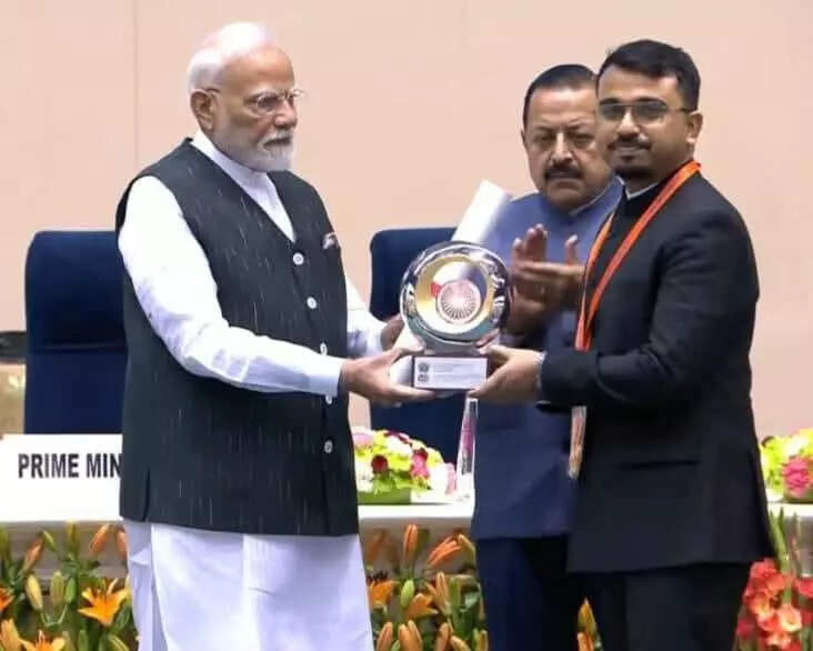 Tinsukia DC bags PM’s Award for Excellence in Public Administration