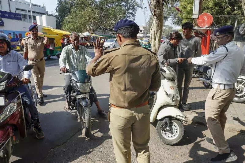 Helmet fines to fund welfare of accident victims’ widows