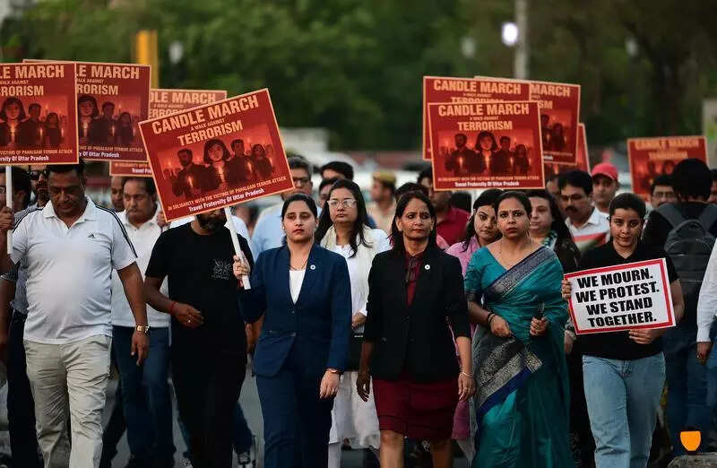 Lucknowites condemn Pahalgam terror attack