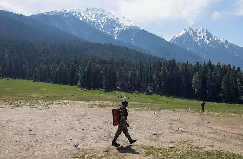 Fix accountability, identify traitors: JMM to Centre