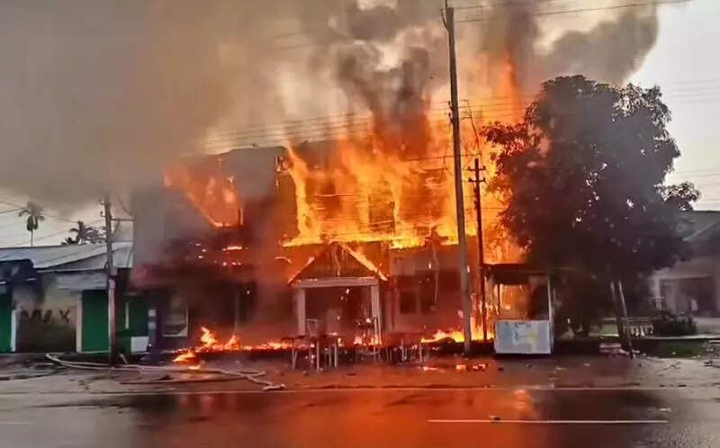 Moran fire guts 3 biz establishments