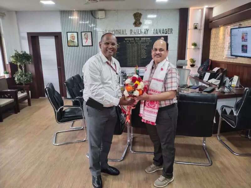 Parag Katre takes charge as new DRM of Tinsukia division