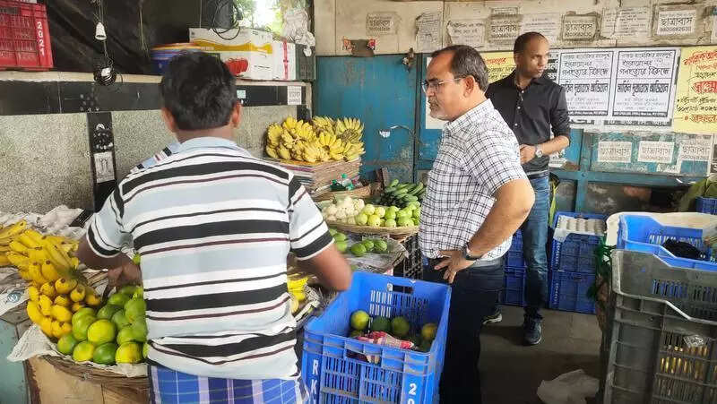 Encroachers evicted from Khardah rly stn