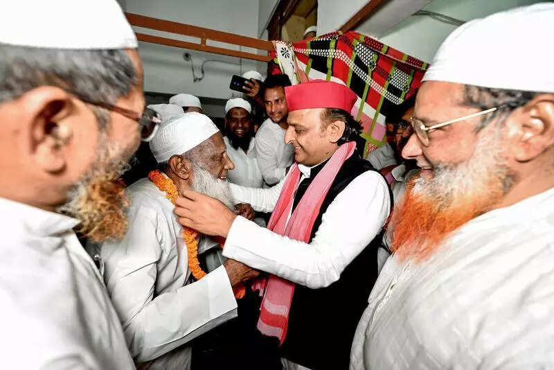 ‘SP, oppn with govt for stern action against terrorism’