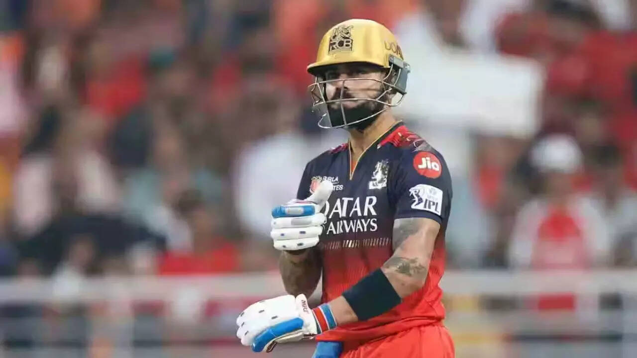 DC vs RCB Live Score: Capitals in tatters as Bengaluru bowlers continue domination
