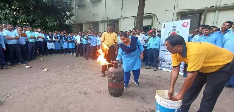 BSL honours eight employees with award