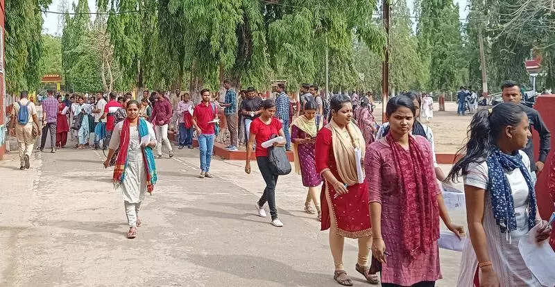 OSSC omits questions from some sections of syllabus, examinees upset