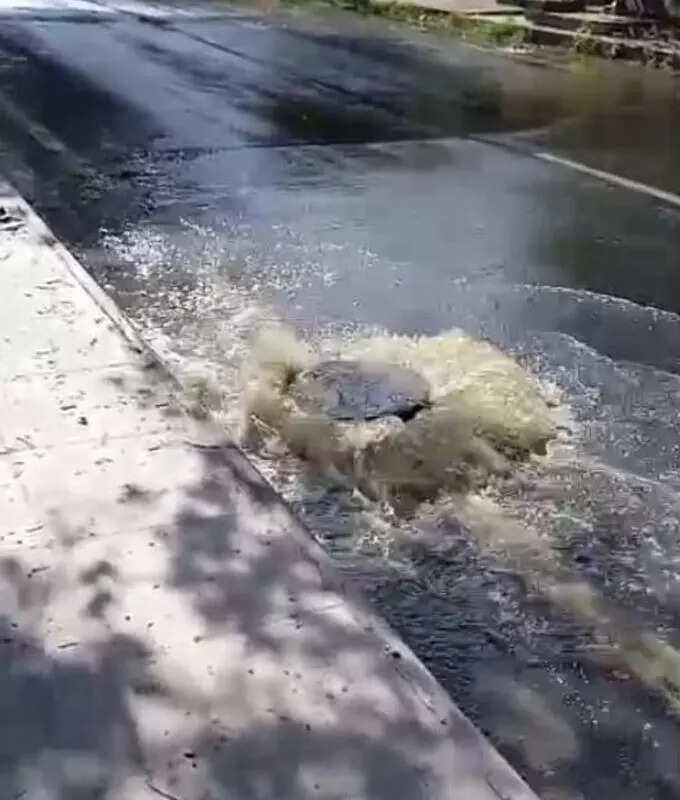 Perambur High Road inundated by sewage; inoperative pump blamed