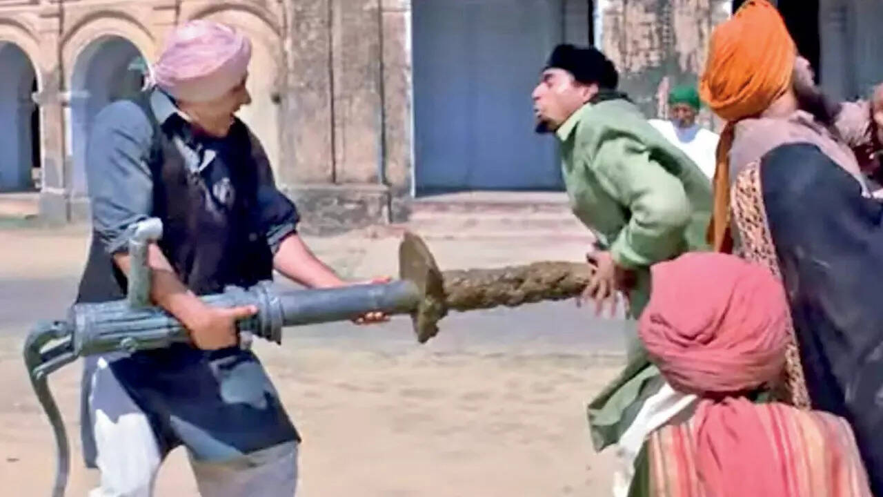 ​In 2001, when Gadar was released, the country’s war wounds from Kargil were still fresh. Though the film was set during Partition, Sunny Deol’s iconic handpump scene and his one-man assault against those keeping his wife and child from him struck a powerful chord across the country​