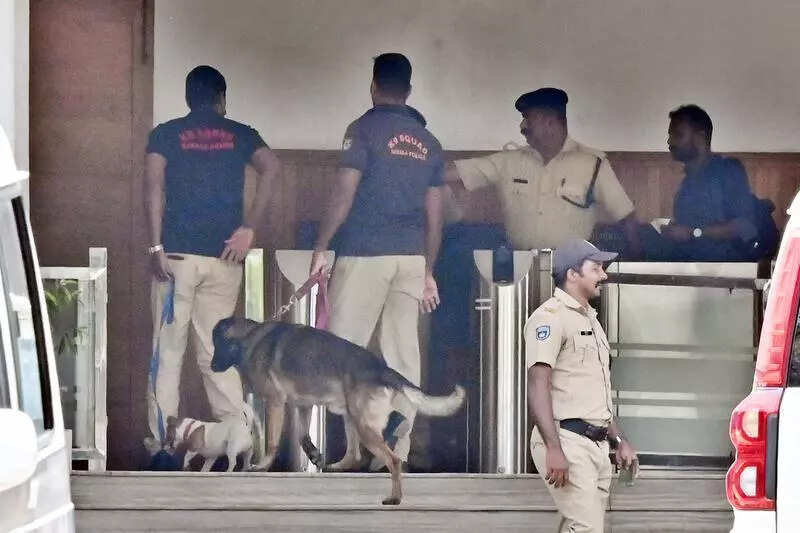 Kerala CM residence, state secretariat, Kochi airport on high alert after bomb threat