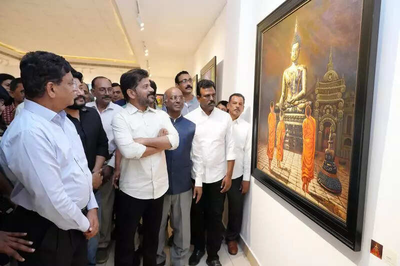 Cong leaders slam KCR, challenge BRS to public debate
