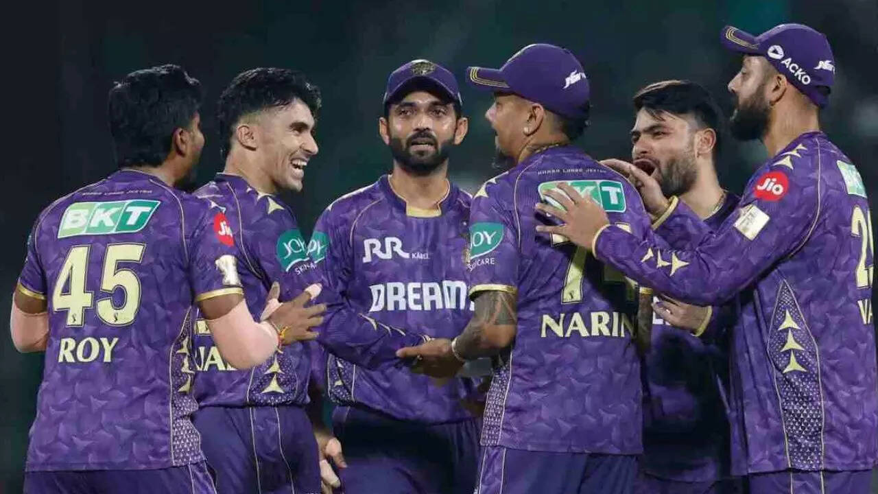 IPL Live Score: Quick wickets dent KKR's run flow vs DC