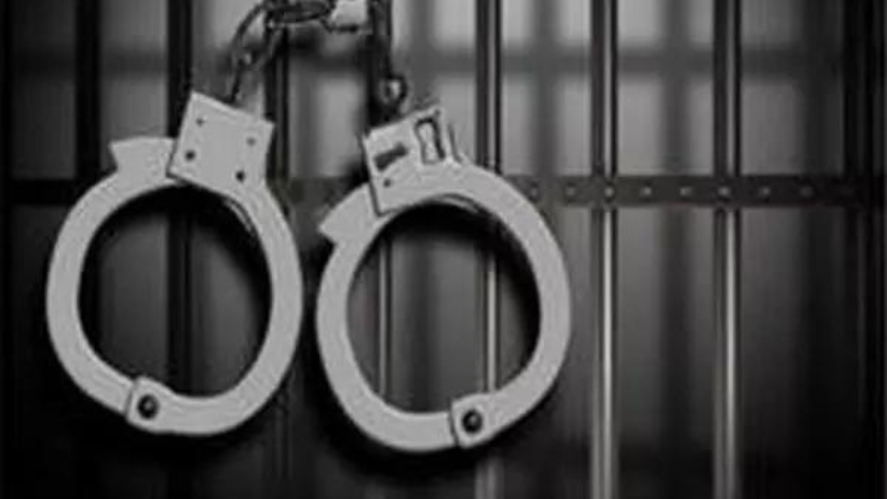 ‘Bangladeshi’ man held in fake passport case turns out to be Pakistani national