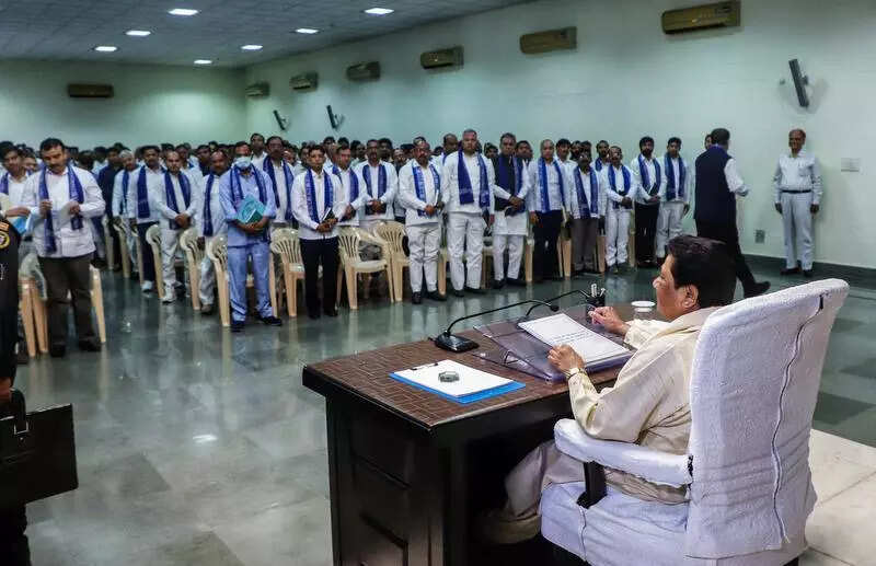 Maya urges political parties to back Centre’s stand on Pahalgam attack