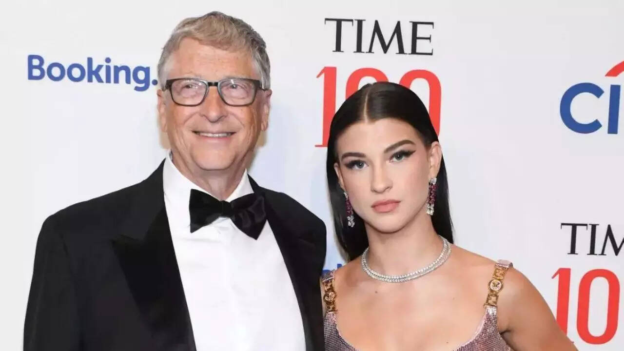 Phoebe on how Bill Gates reacted to men she brought home