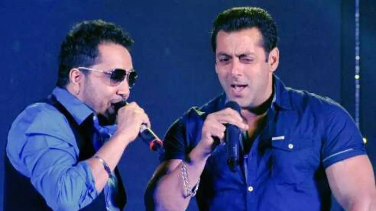 Mika says Salman is cranky in the day: ‘After two drinks…bhai raat..’